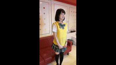 【トラブルコスで軟体！大開脚‼️】 知ってるかな？このコス・・・私は大好きなんでーす🤭 着たらいっぱいかわ…
