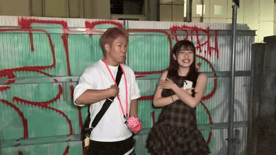 【ガチ素人】アイドルグループにいそうな可愛くてスタイル抜群な美女のおっぱいを揉んだり服の隙間からブラ…